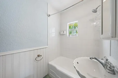 200 E 24th Street Riviera Beach FL 33404