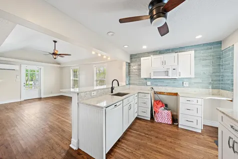 200 E 24th Street Riviera Beach FL 33404
