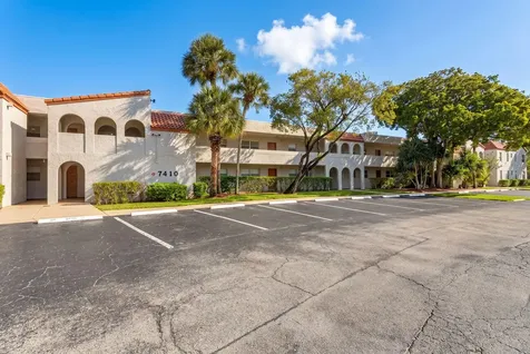 7410 Woodmont Terrace Tamarac FL 33321