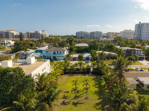 255 NE 3rd Street Boca Raton FL 33432