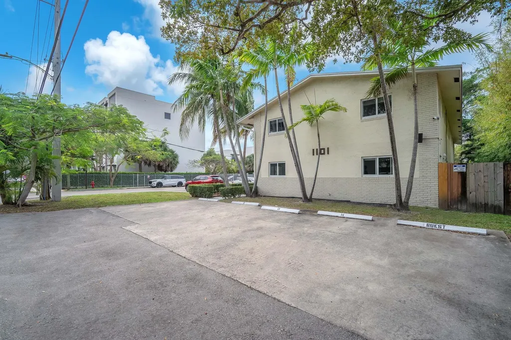 1101 NE 18th Avenue Fort Lauderdale FL 33304