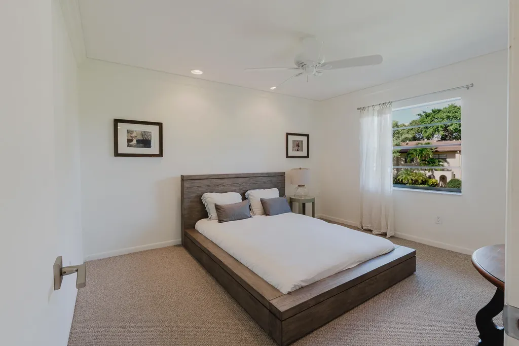 9277 Vista Del Lago Boca Raton FL 33428