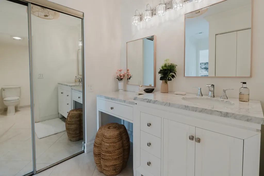 9277 Vista Del Lago Boca Raton FL 33428