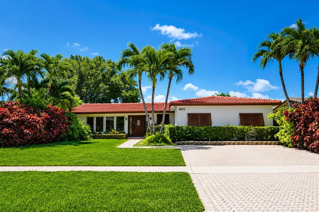 4815 Cleveland Street Hollywood FL 33021