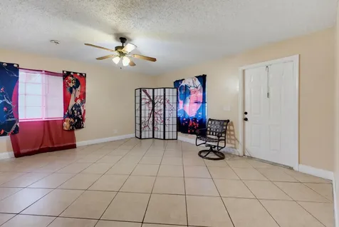 1525 W 17th Street Riviera Beach FL 33404
