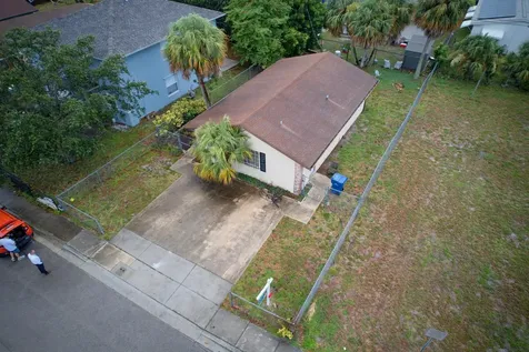 1525 W 17th Street Riviera Beach FL 33404