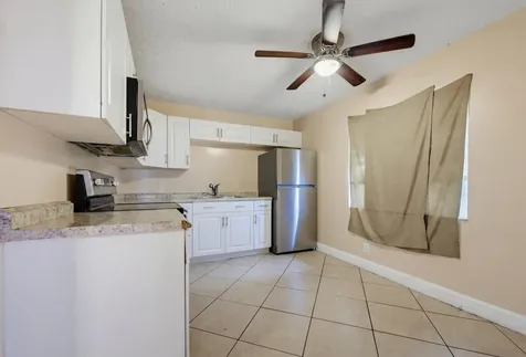 1525 W 17th Street Riviera Beach FL 33404