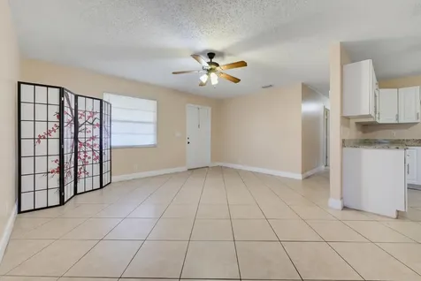 1525 W 17th Street Riviera Beach FL 33404