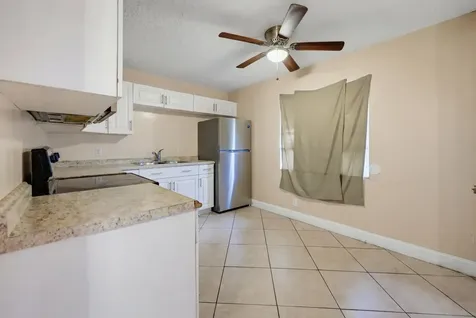 1525 W 17th Street Riviera Beach FL 33404