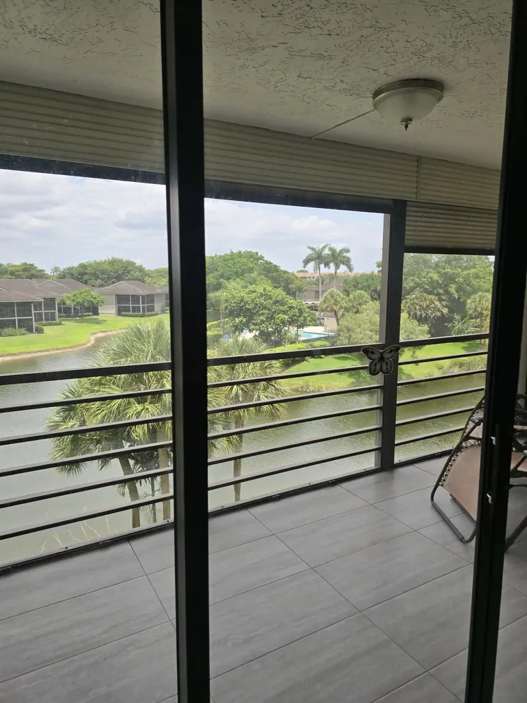 7580 Regency Lake Drive Boca Raton FL 33433