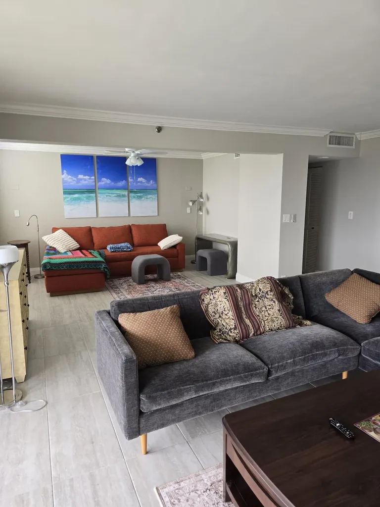 7580 Regency Lake Drive Boca Raton FL 33433