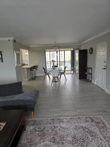 7580 Regency Lake Drive Boca Raton FL 33433