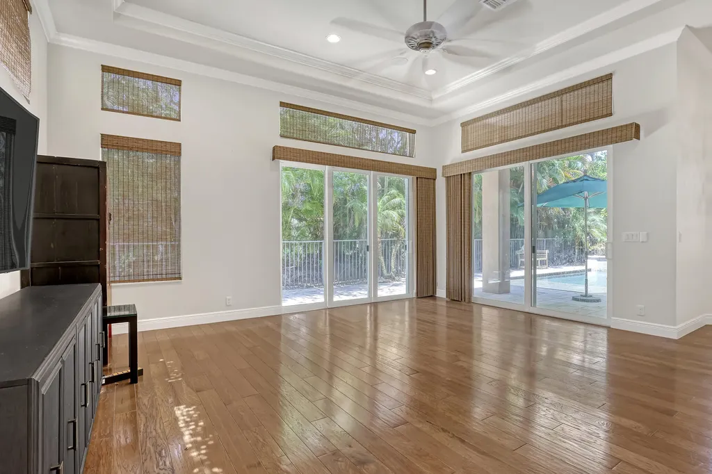 6464 Bellamalfi Street Boca Raton FL 33496