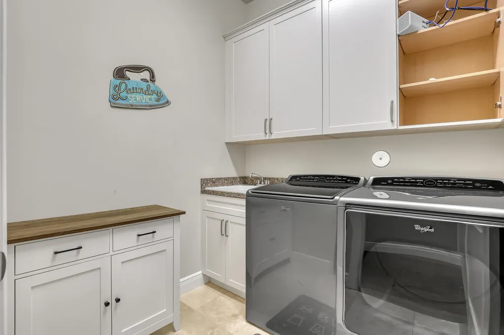 6464 Bellamalfi Street Boca Raton FL 33496