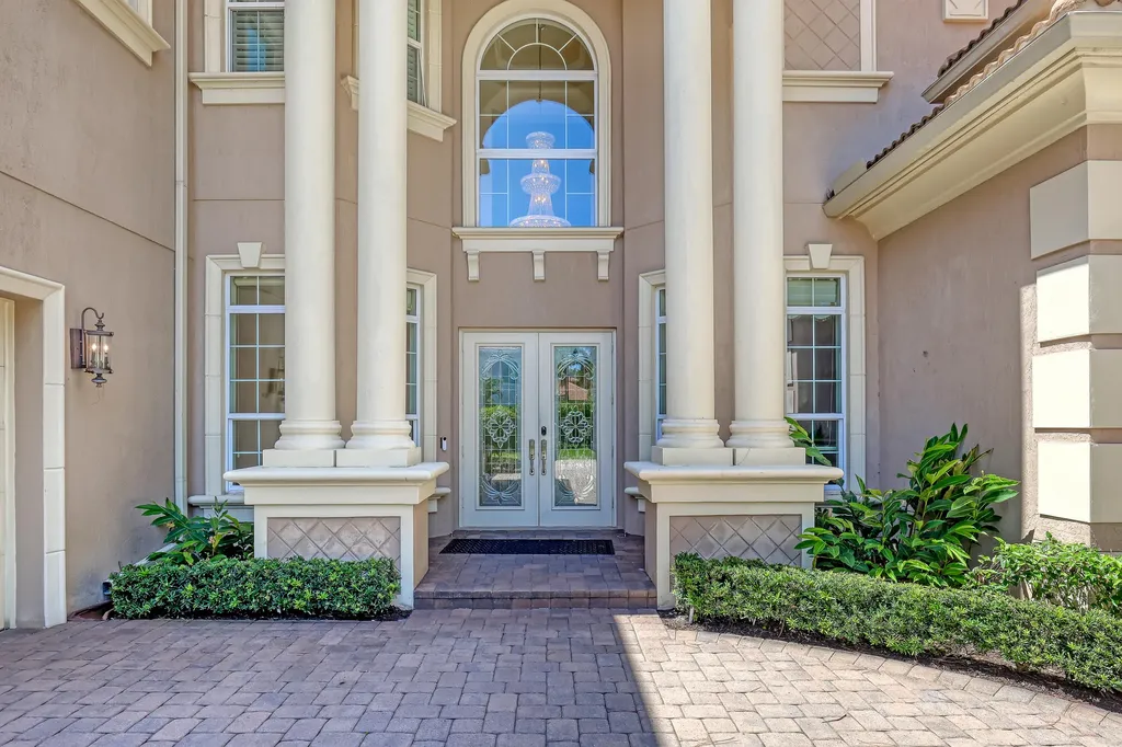 6464 Bellamalfi Street Boca Raton FL 33496