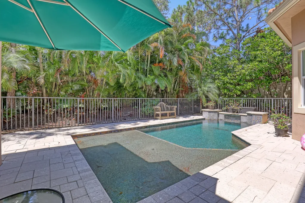 6464 Bellamalfi Street Boca Raton FL 33496
