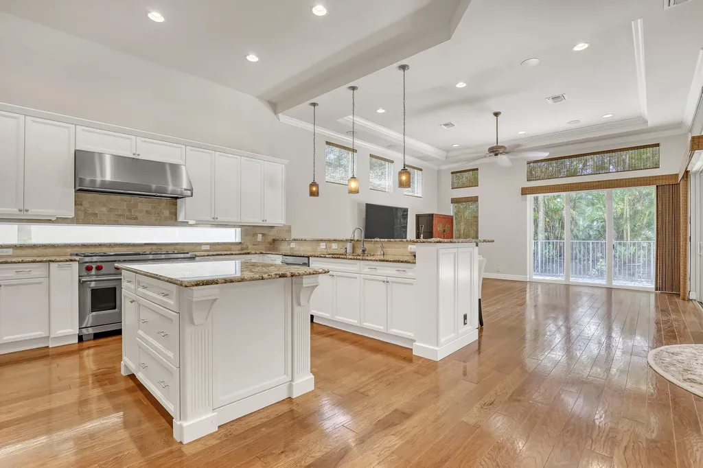 6464 Bellamalfi Street Boca Raton FL 33496
