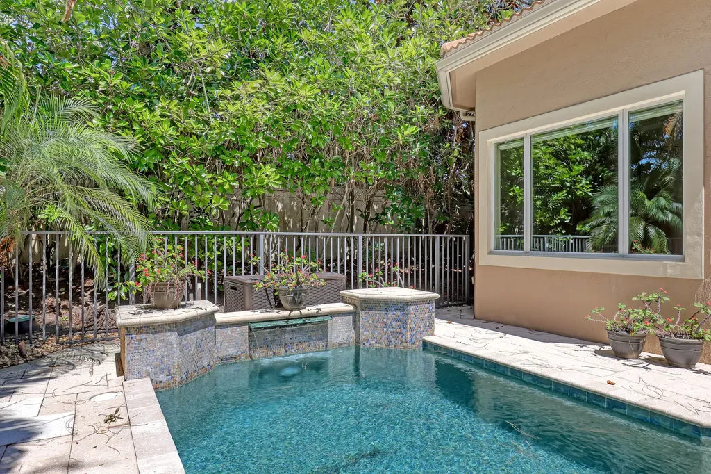 6464 Bellamalfi Street Boca Raton FL 33496