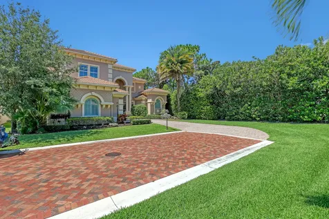 6464 Bellamalfi Street Boca Raton FL 33496