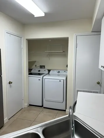 2350 NW 33rd Street Oakland Park FL 33309