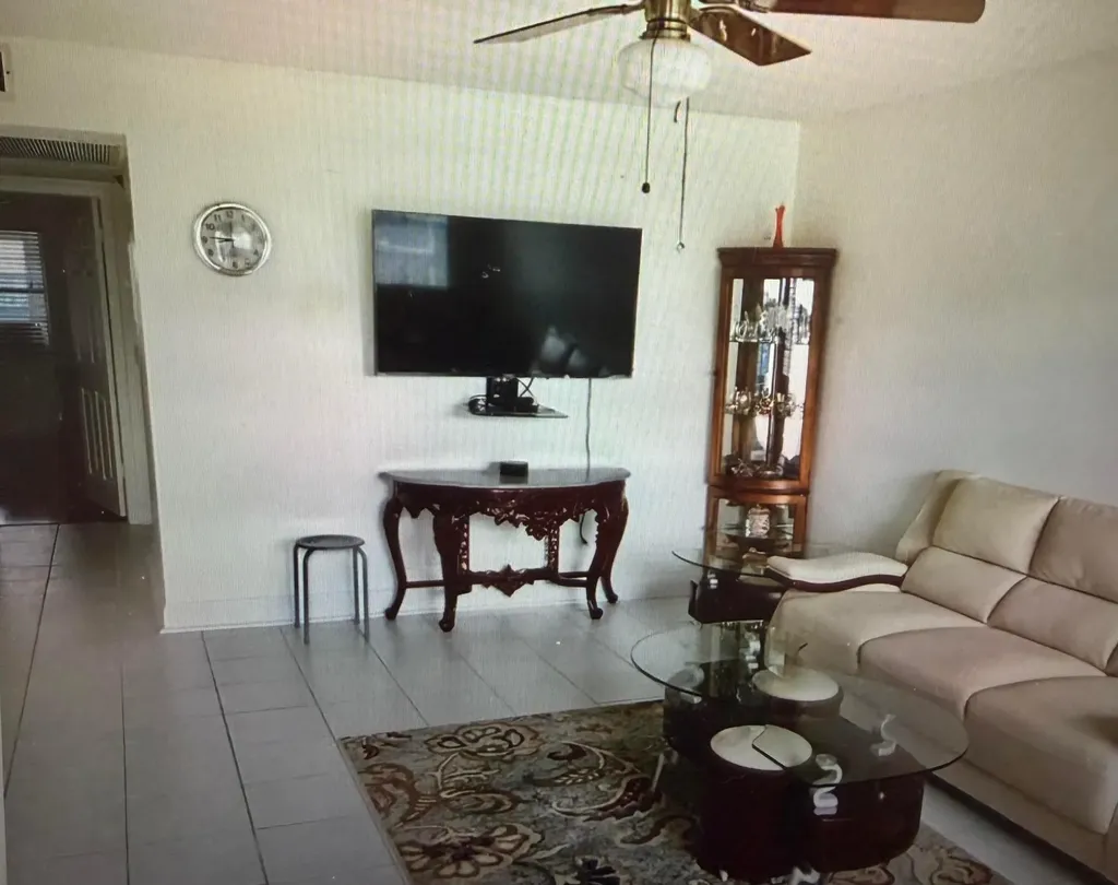 2038 Exeter C Boca Raton FL 33434