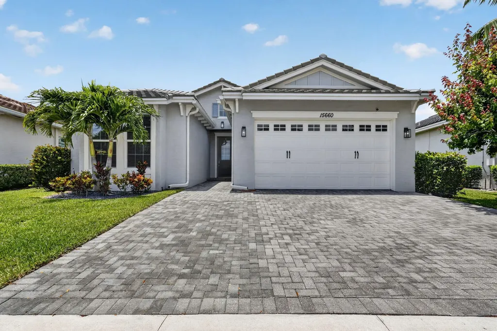15660 Goldfinch Circle The Acreage FL 33470