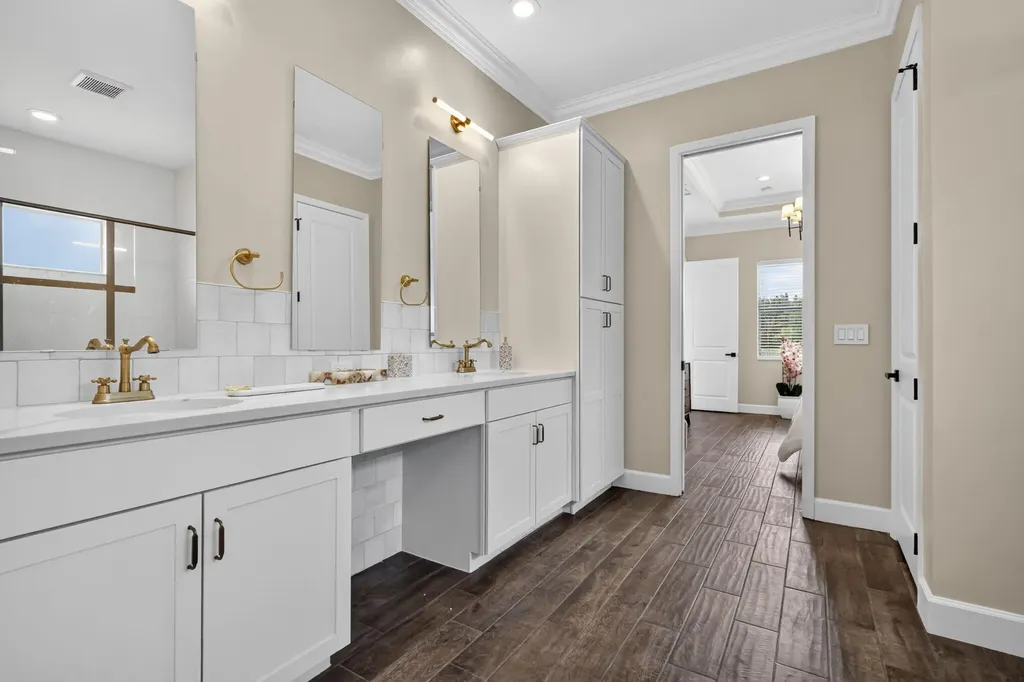 15660 Goldfinch Circle The Acreage FL 33470