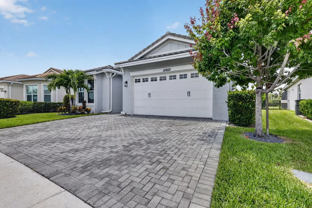 15660 Goldfinch Circle The Acreage FL 33470