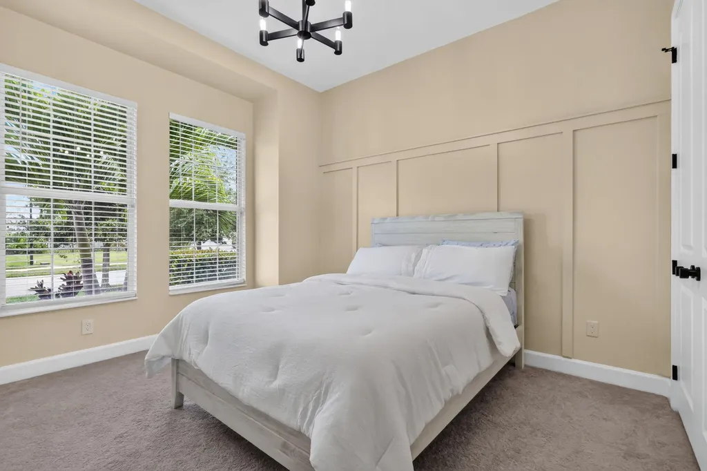 15660 Goldfinch Circle The Acreage FL 33470
