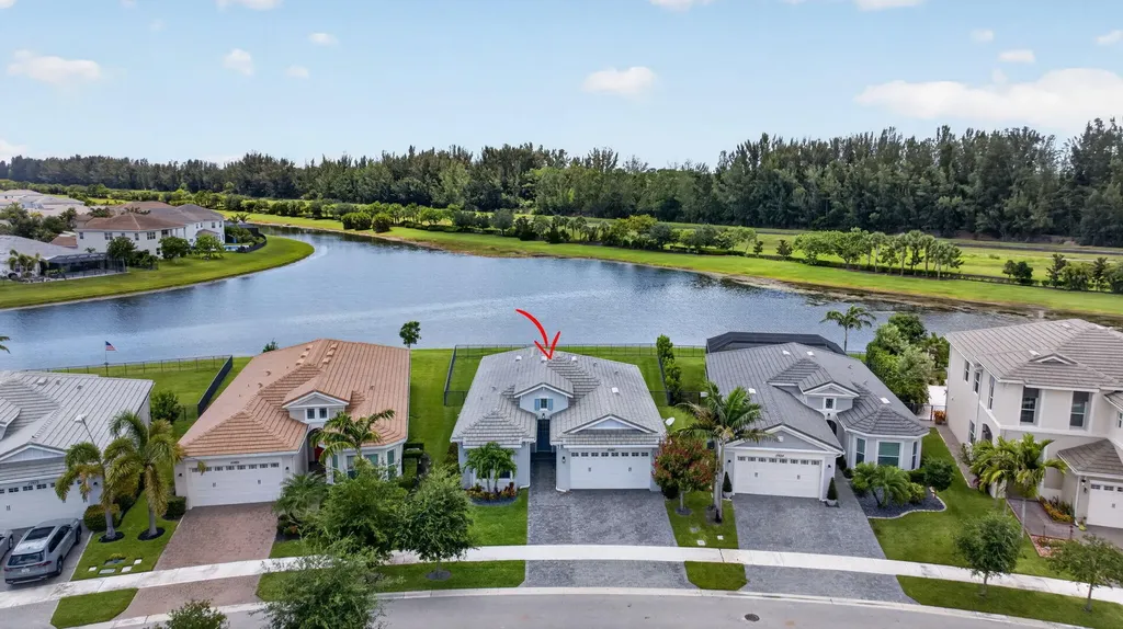 15660 Goldfinch Circle The Acreage FL 33470