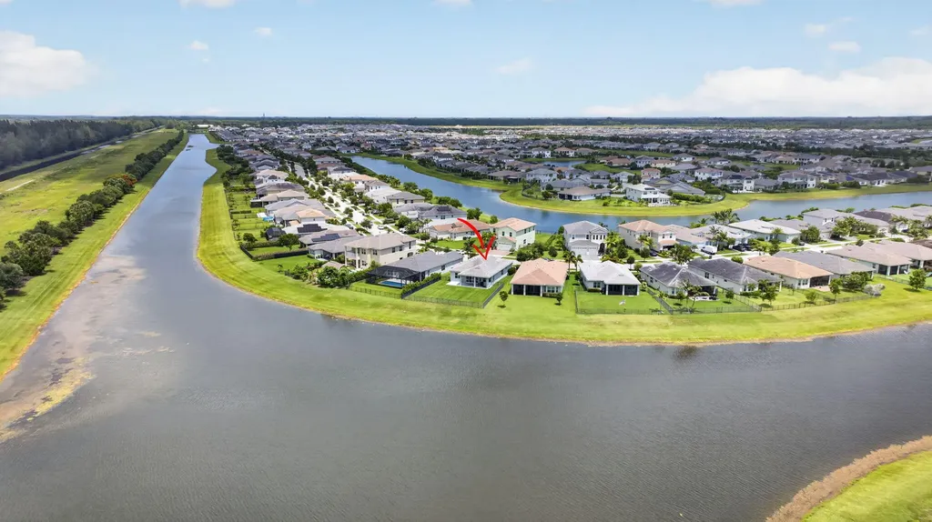 15660 Goldfinch Circle The Acreage FL 33470