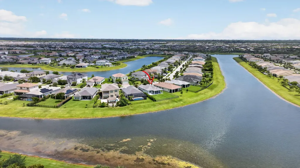 15660 Goldfinch Circle The Acreage FL 33470