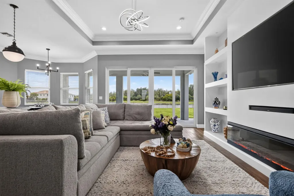 15660 Goldfinch Circle The Acreage FL 33470