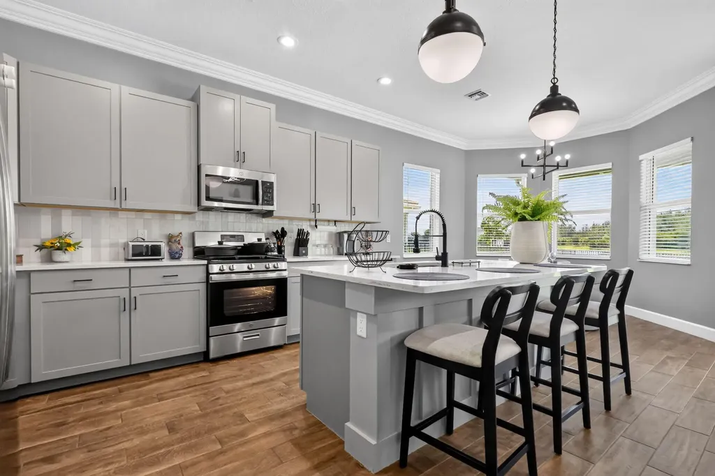 15660 Goldfinch Circle The Acreage FL 33470