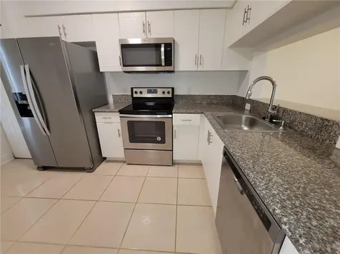 78 Simonton Circle Weston FL 33326