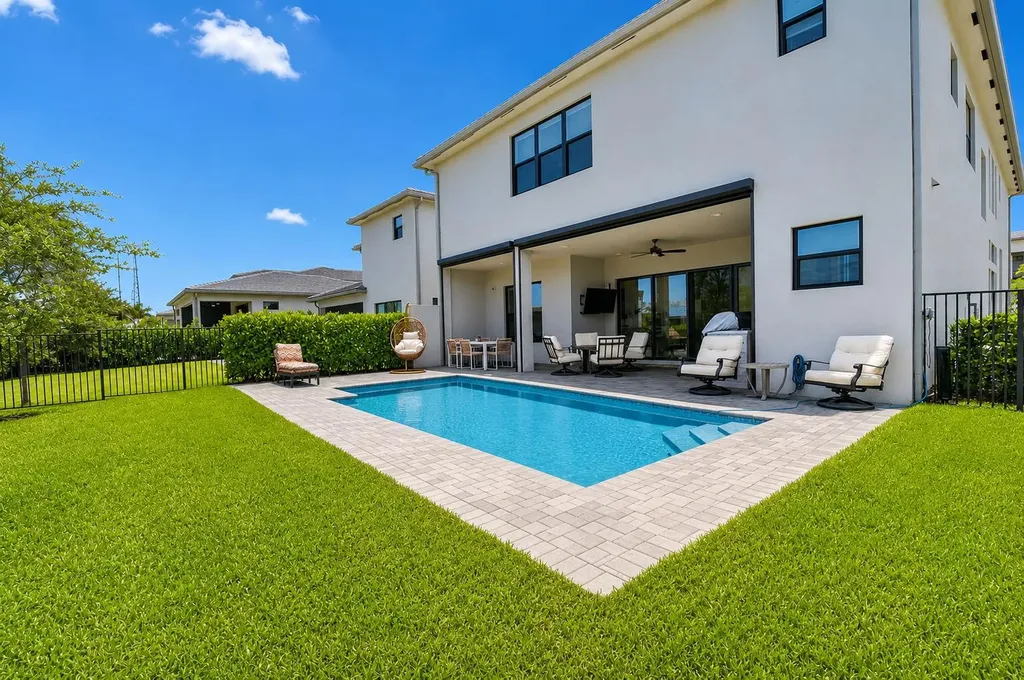 20056 Hirono Lane Boca Raton FL 33434