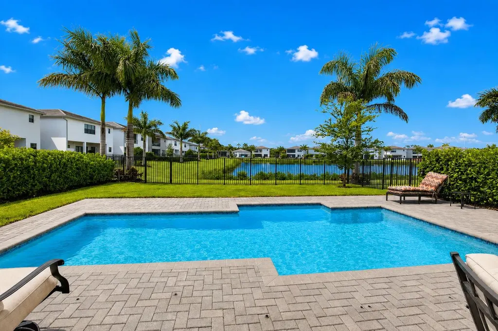 20056 Hirono Lane Boca Raton FL 33434