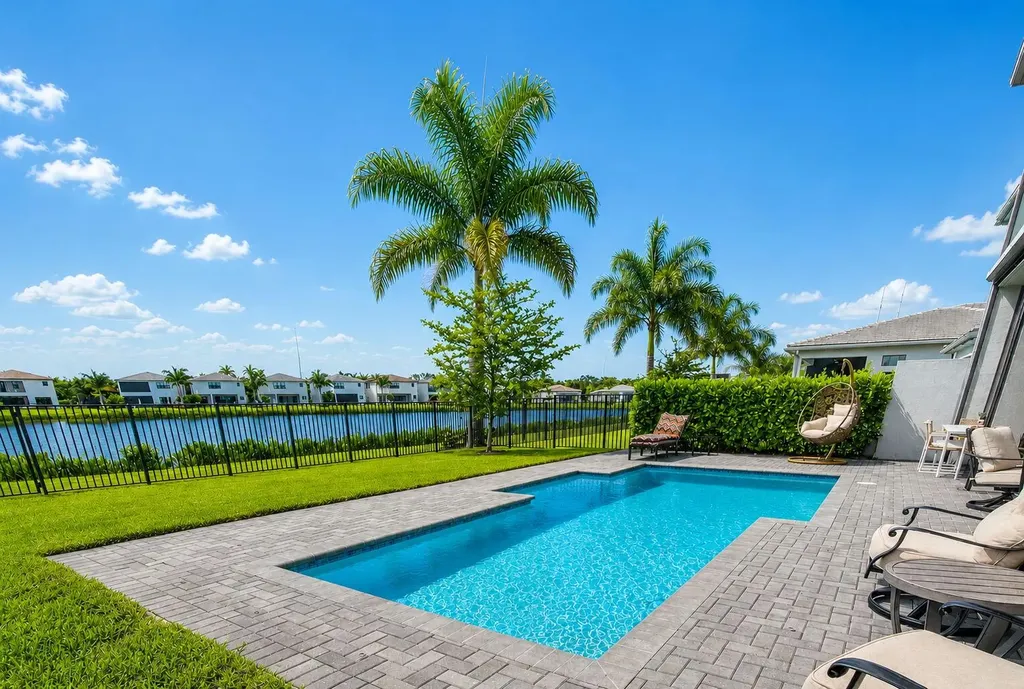20056 Hirono Lane Boca Raton FL 33434