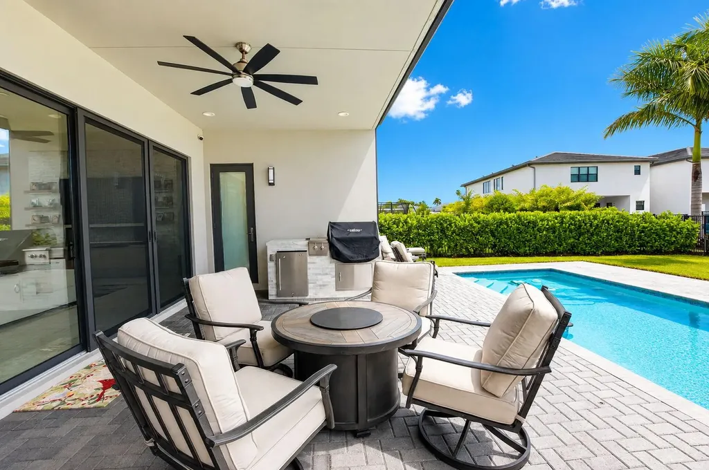 20056 Hirono Lane Boca Raton FL 33434