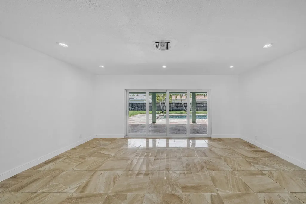 1941 SW 73rd Avenue Plantation FL 33317