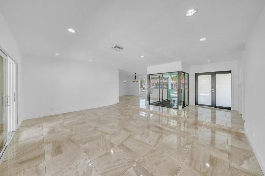 1941 SW 73rd Avenue Plantation FL 33317