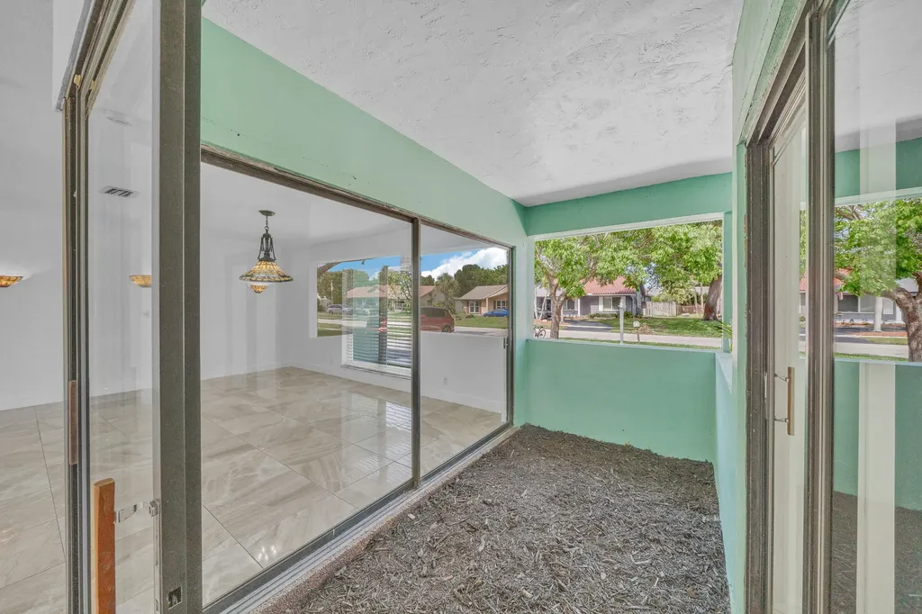 1941 SW 73rd Avenue Plantation FL 33317