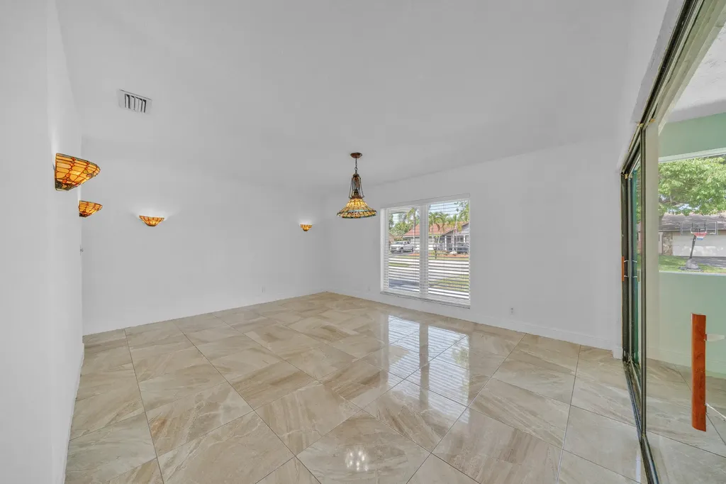 1941 SW 73rd Avenue Plantation FL 33317