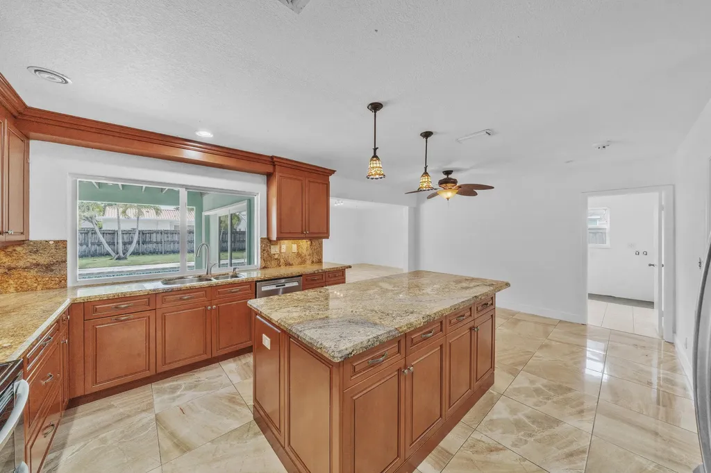1941 SW 73rd Avenue Plantation FL 33317