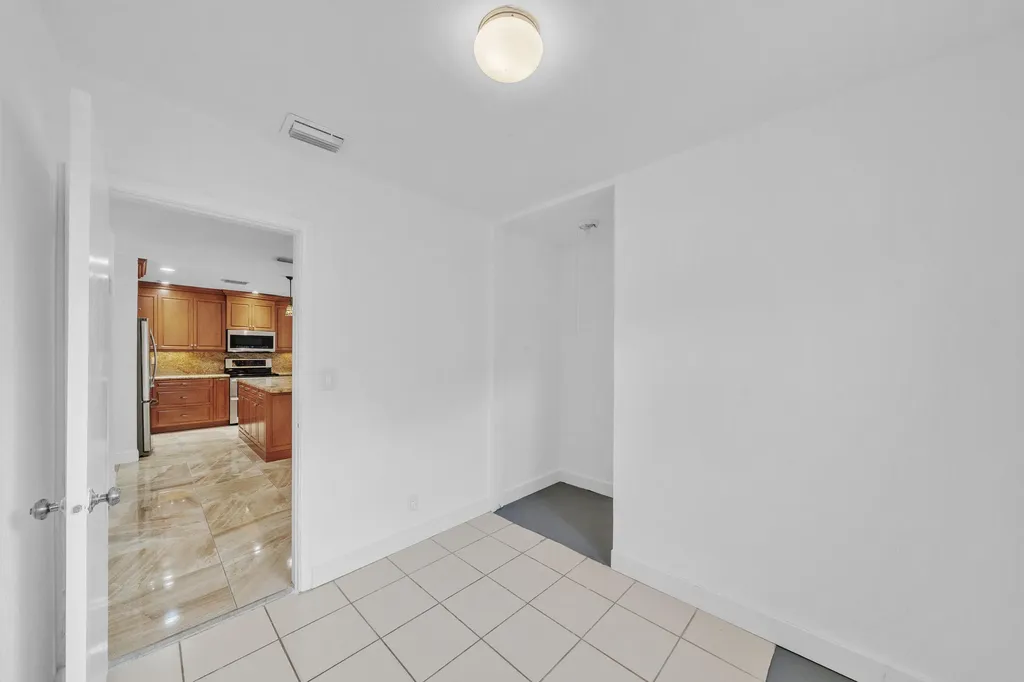 1941 SW 73rd Avenue Plantation FL 33317