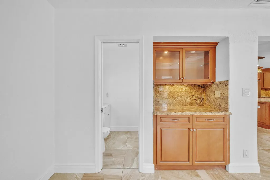 1941 SW 73rd Avenue Plantation FL 33317