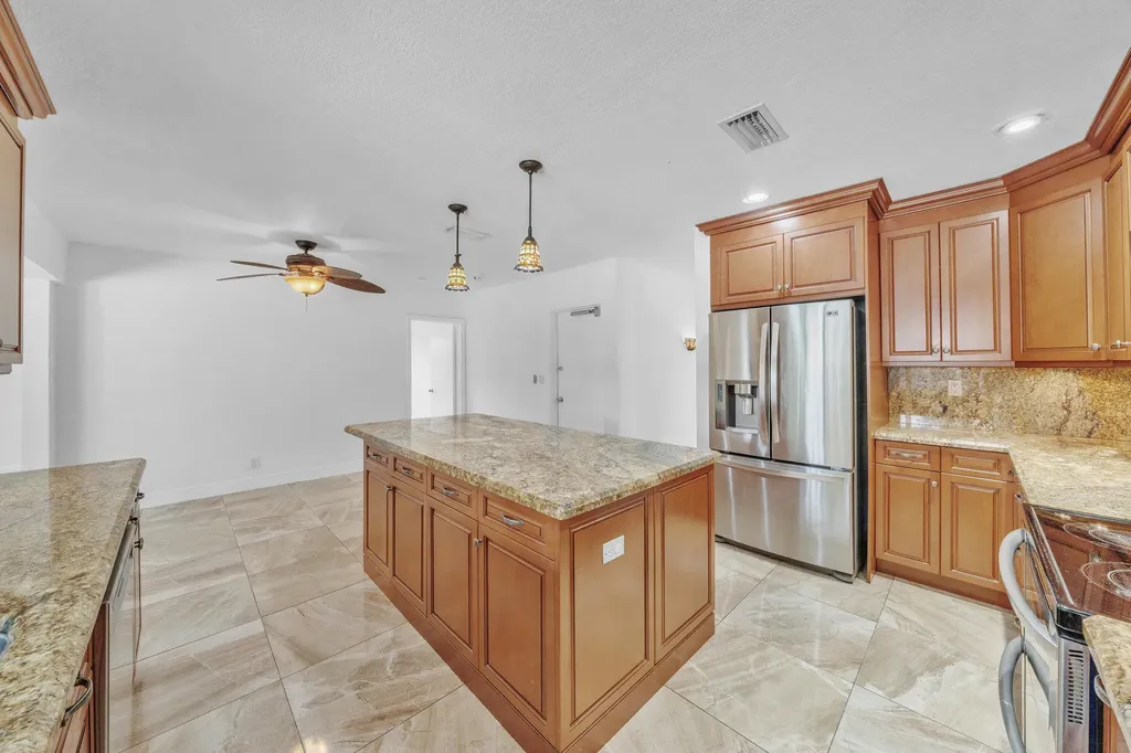 1941 SW 73rd Avenue Plantation FL 33317
