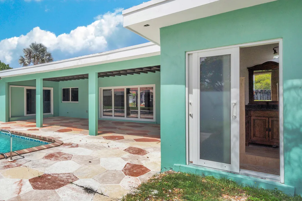 1941 SW 73rd Avenue Plantation FL 33317