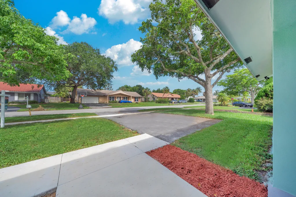 1941 SW 73rd Avenue Plantation FL 33317
