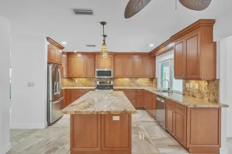 1941 SW 73rd Avenue Plantation FL 33317
